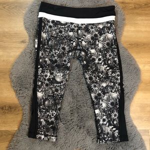 Lululemon Crops | Size 8